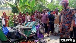 ট্রাক ও সিএনজির মুখোমুখি সংঘর্ষ