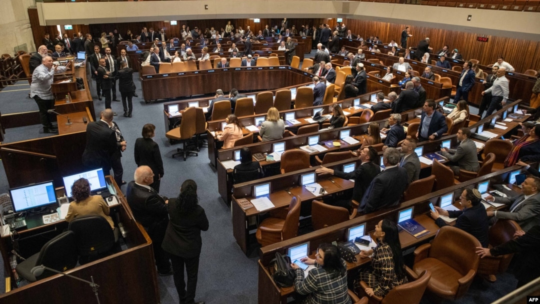 Parlemen Israel Kamis (23/3) mengesahkan undang-undang untuk melindungi perdana menteri dari pemecatan (impeachment). (foto: dok). 