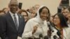 Senator Zaynab Maxamed oo ah gabar Soomaali ah oo ka tirsan Aqalka Sare ee gobolka Minnesota, madaxna u aheyd guddigii qoray sharcigan ayaa sheegtay inay ku faraxsan tahay hirgelinta sharciga.