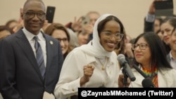 Senator Zaynab Maxamed oo ah gabar Soomaali ah oo ka tirsan Aqalka Sare ee gobolka Minnesota, madaxna u aheyd guddigii qoray sharcigan ayaa sheegtay inay ku faraxsan tahay hirgelinta sharciga.