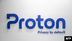 Merkezi İsviçre’deki VPN sağlayıcısı Proton şirketi, sansür ve baskı geçmişi olan ülkelerde bu yıl yapılacak seçimler öncesinde internet kullanıcılarına ücretsiz VPN sağlayacağını açıkladı.