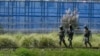 Ecuador repatria a 13 presos colombianos
