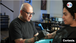 GALERÍA DE FOTOS: Tatuador venezolano lleva su arte a otro nivel con Inteligencia Artificial en Nueva York, EEUU.
