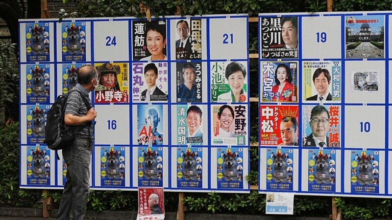 'Wacky’ election campaigning tests Tokyo's patience