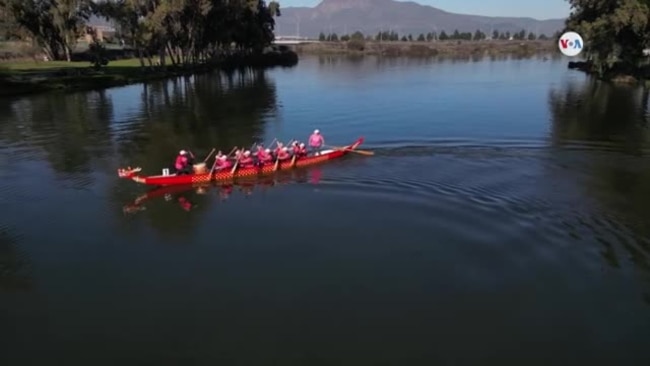 Remar por la vida: el testimonio de chilenas pacientes de cáncer de mama 