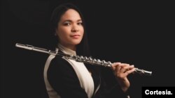 La flauta está en la vida de Ana Paola Rincones desde que tenía 9 años. [Foto: Cortesía]