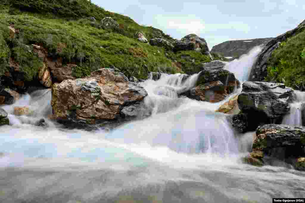 Shar Mountain - nature beauty and waste / Шар Планина - природна уникатност нарушена со отпад 