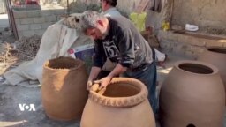دروستکردنی تەنوری گڵی لە موسڵ