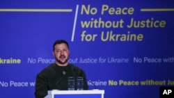 Presidenti ukrainas gjatë fjalimit të tij Hagë (4 maj 2023)
