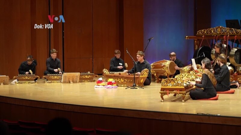 Hibrida Antara Gamelan Jawa Dan Bali