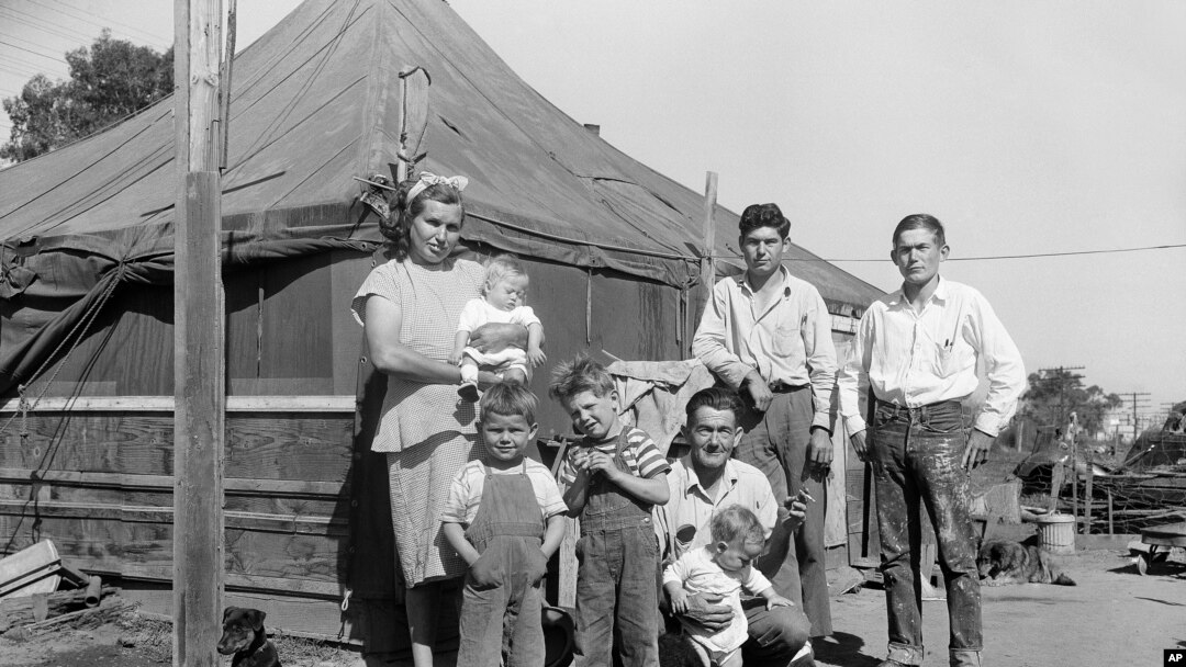 سن 1950 میں امریکی ریاست کیلی فورنیا کا ایک خاندان۔