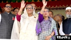 ঢাকা এলিভেটেড এক্সপ্রেসওয়ে উদ্বোধন অনুষ্ঠানে বাংলাদেশের প্রধানমন্ত্রী শেখ হাসিনা।