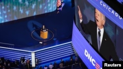 O presidente dos EUA, Joe Biden, discursa durante o primeiro dia da Convenção Nacional Democrata (DNC) no United Center, em Chicago, Illinois, EUA, a 19 de agosto de 2024.