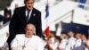 Katolik dünyasının lideri Papa Francis, büyük gençlik buluşması için Fransa'nın Marsilya kentini ziyaret etti.