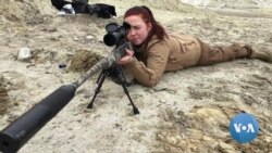 Mulheres ucranianas deixaram para trás a vida antes da guerra para se juntarem às forças armadas