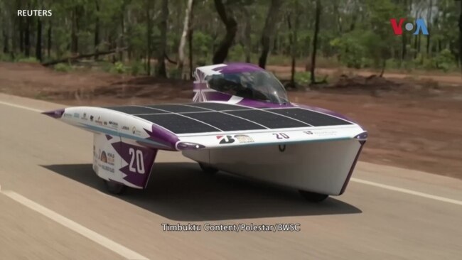 Трка на автомобили на соларна енергија во Австралија