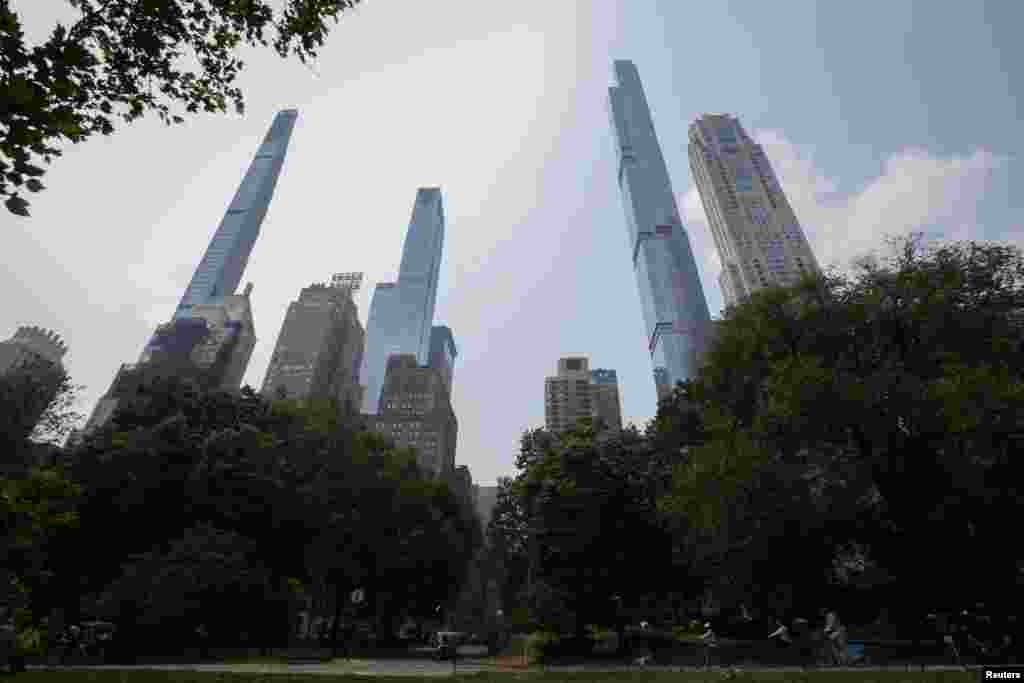 La calidad del aire en Nueva York se ha visto duramente afectada por los incendios forestales en Canadá. Organismos advierten que la alerta puede ir hasta el fin de semana. 