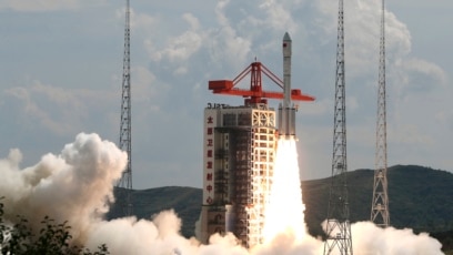 Chinese Rocket Breaks Up in Space, Releasing Hundreds of Debris Pieces