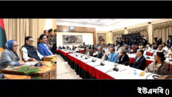 গণভবনে আওয়ামী লীগের কেন্দ্রীয় কার্যনির্বাহী সংসদের সভায় শেখ হাসিনা। ২২ জানুয়ারি, ২০২৪।