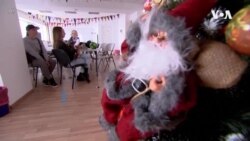 在罗马尼亚出生的八月龄乌克兰婴儿尚未见过父亲