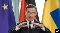 El primer ministro de Suecia, Ulf Kristersson, habla durante una conferencia de prensa con el canciller alemán Olaf Scholz después de una reunión en la cancillería en Berlín, Alemania, el miércoles 15 de marzo de 2023. 