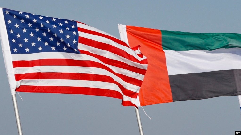 美国与阿联酋国旗(photo:VOA)
