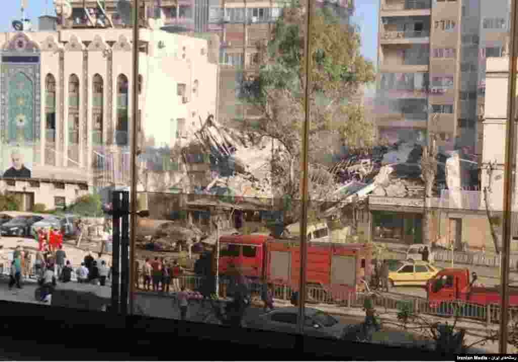 تخریب کامل کنسولگری جمهوری اسلامی ایران در دمشق بر اثر حمله منتسب به اسرائیل. دوشنبه ۱۳ فروردین ۱۴۰۳
