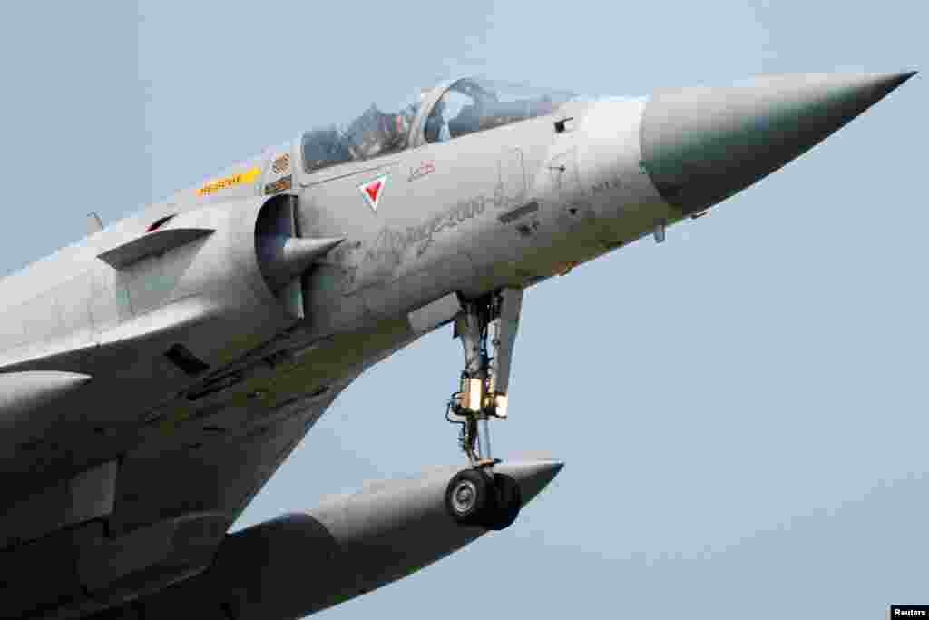 A Taiwan Air Force Mirage 2000-5 aircraft prepares to land at Hsinchu Air Base in Hsinchu, Taiwan.