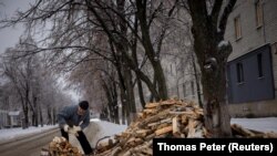 En fotos: Una ciudad ucraniana devastada se prepara para un duro invierno, a un año de su liberación