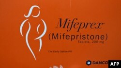 미 식품의약국(FDA)의 승인을 받은 경구용 낙태약 미페프리스톤 (자료사진) 