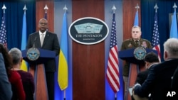 Пресконференція у Пентагоні після засідання Контактної групи з допомоги Україні у форматі "Рамштайн" 25 травня 2023 року.