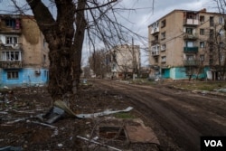 Artillery fire shoots in and out of Siversk, Ukraine, daily and locals depend almost entirely on humanitarian aid for water and food. The city is seen on April 4, 2023. (Yan Boechat/VOA)