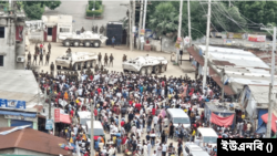 কাশিমপুর কেন্দ্রীয় কারাগার থেকে ২০৯ জন বন্দী পালিয়ে যাওয়ার পর সেনা সদস্যরা গিয়ে পরিস্থিতি নিয়ন্ত্রণে আনে