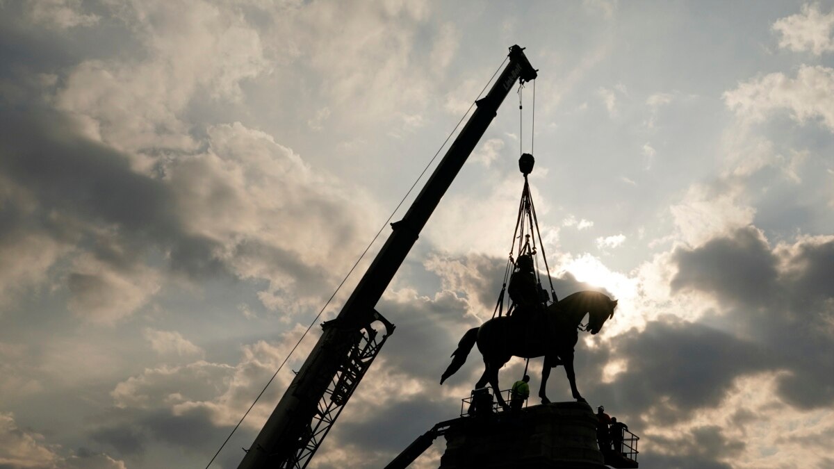 Black-Owned Company Begins to Revamp Former Robert E. Lee Monument Site - Vimarsana News