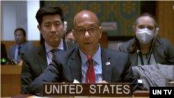Robert Vud, zamenik ambasadora SAD u Ujedinjenim nacijama, govori na sednici Saveta bezbednosti u Njujorku 22. aprila 2024. (Foto: UN TV Screenshot)