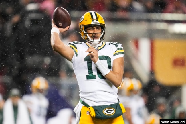 FILE - Green Bay Packers quarterback Jordan Love throws during an NFL football game Jan. 21, 2024, in Inglewood, Calif. (AP Photo/Ashley Landis, file)