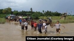 စစ်ကိုင်းတိုင်း ပုလဲမြို့နယ်မှာ စစ်တပ်က နယ်မြေရှင်းလင်းရေး လုပ်ဆောင်နေတဲ့အတွက် ကျေးရွာ ၁၅ ရွာထက် မနည်းက ဒေသခံ ၁ သောင်းခွဲနီးပါးစစ်ဘေး တိမ်းရှောင်နေရစဉ် (အောက်တိုဘာ ၊ ၂၀၂၃)