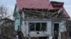 Зруйнований будинок в місті Кам’янське Дніпропетровської області внаслідок російських бомбардувань ракетами і дронами. 29 березня 2024 р.