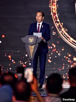 Presiden Jokowi dalam acara Peluncuran Golden Visa di Hotel Raffles, Jakarta, Kamis (25/7) berharap Golden Visa dapat menarik lebih banyak investor untuk berinvestasi di Indonesia dan global talent untuk berkarya di tanah air. (Biro Setpres)