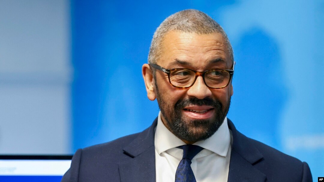 FILE - British Foreign Secretary James Cleverly is pictured at the FCDO Crisis Center, in London, April 25, 2023.