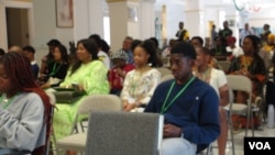 Des participants à la journée du Jeune africain à Washington, la capitale fédérale des États-Unis, le samedi 3 juin 2023. (Photo Nanythe Talani/VOA)