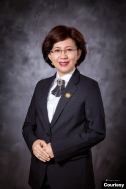 Rektor UGM Prof. dokter Ova Emilia, MMedEd, SpOG(K), PhD.