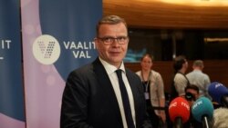 ༧གོང་ས་མཆོག་གིས་ཕཱིན་ལེན་ཌེ་སྲིད་བློན་ལ་མཚམས་འདྲི་གནང་བ།