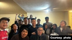 Beby Tsabina bersama teman-teman asal Indonesia di AS (dok: Beby Tsabina)