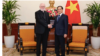 梵蒂冈外长理查德·加拉格尔在河内会见越南外长裴青山。（2024年4月9日）