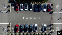 Tesla có nhiều dòng xe nhưng chưa có loại giá 25.000 đô la trở xuống.