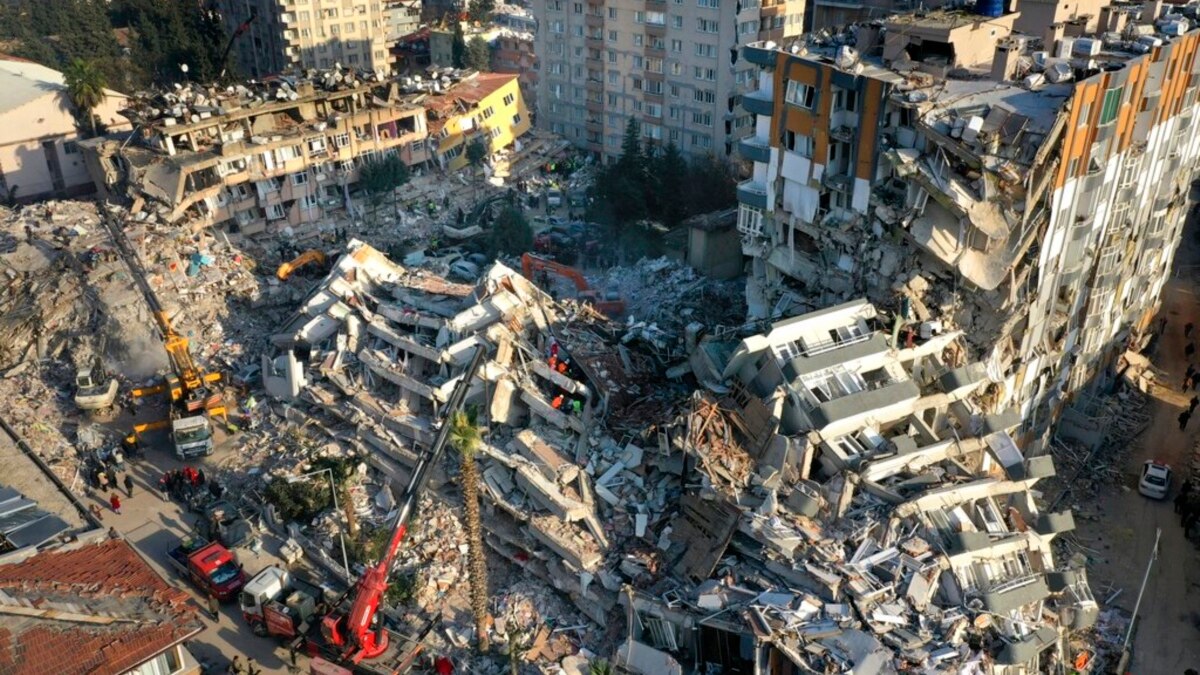 3 Rescued From Turkey Rubble Toll From Quakes Passes 45000 2460