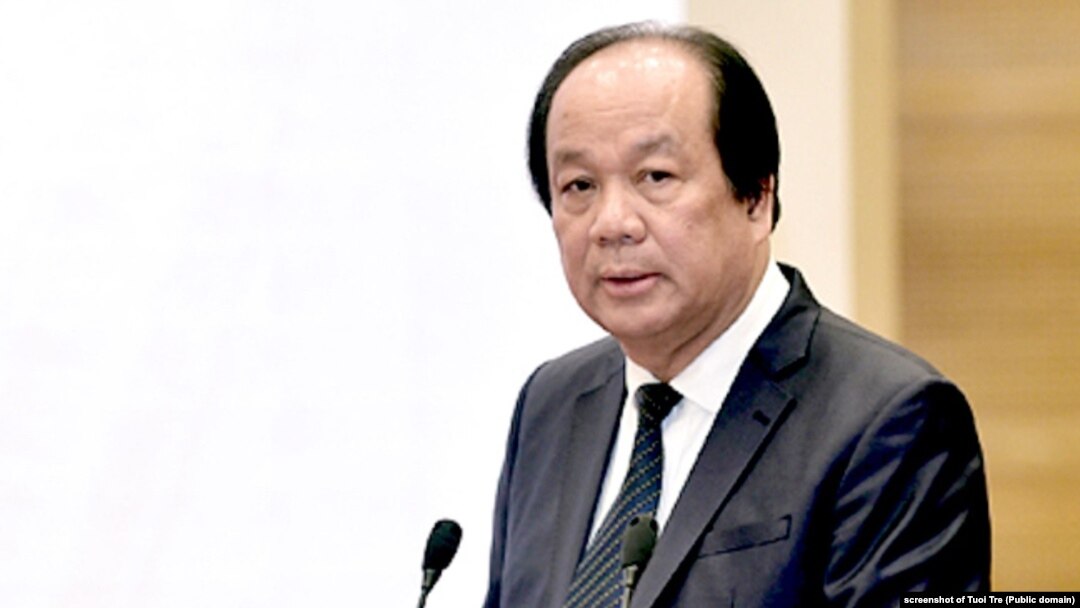 Cựu Bộ trưởng, Chủ nhiệm Văn phòng Chính phủ Mai Tiến Dũng bị cáo buộc dính líu đến một vụ án đưa nhận hối lộ trong khi thi hành công vụ, Bộ Công an Việt Nam nói.