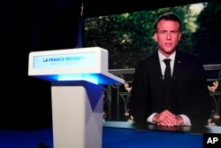Presiden Emmanuel Macron membubarkan Majelis Nasional Prancis dan menyerukan pemilihan legislatif baru, usai kekalahan dalam pemilu Eropa, Minggu (9/6).