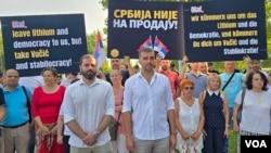 Predstavnici pokreta Kreni-promeni tokom konferencije za medije (foto: Fonet/ Marko Dragoslavić)